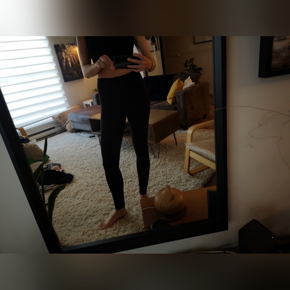 Victoria Sport medium black leggings - Picture 4 of 5